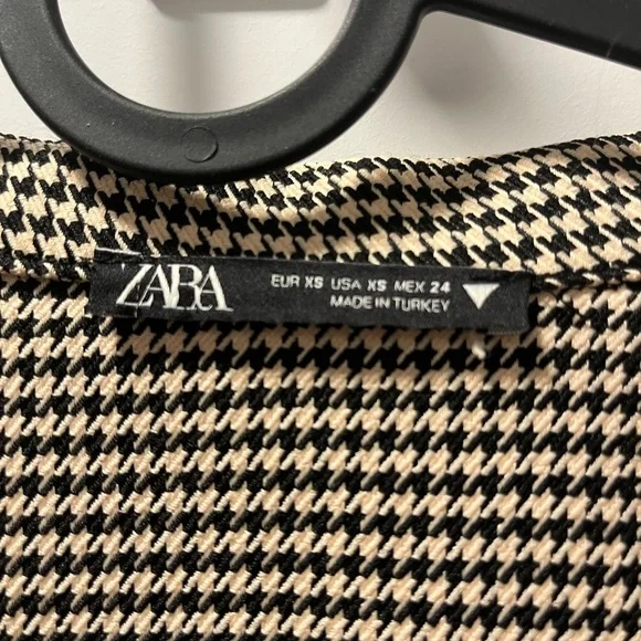 Zara Cropped Jacket - Picture 3 of 3